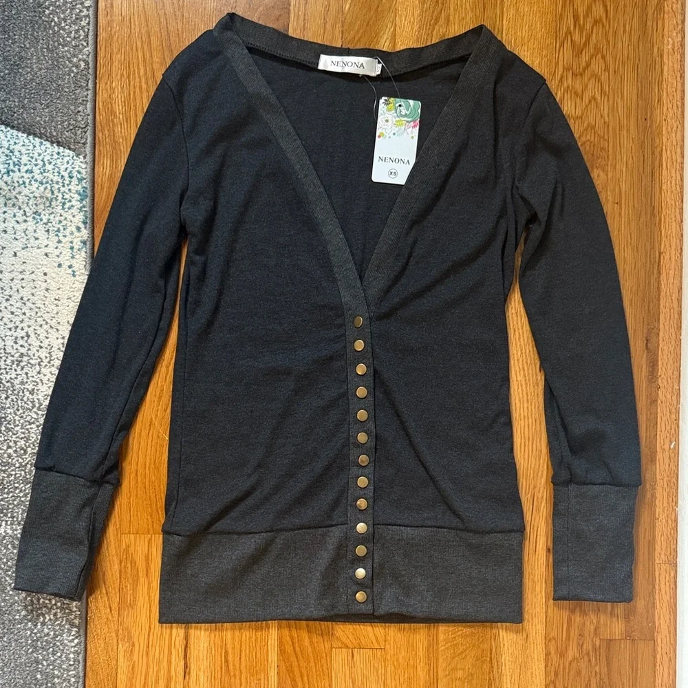 Black Button-Down Women's Top 
Generous XS - Picture 3 of 5